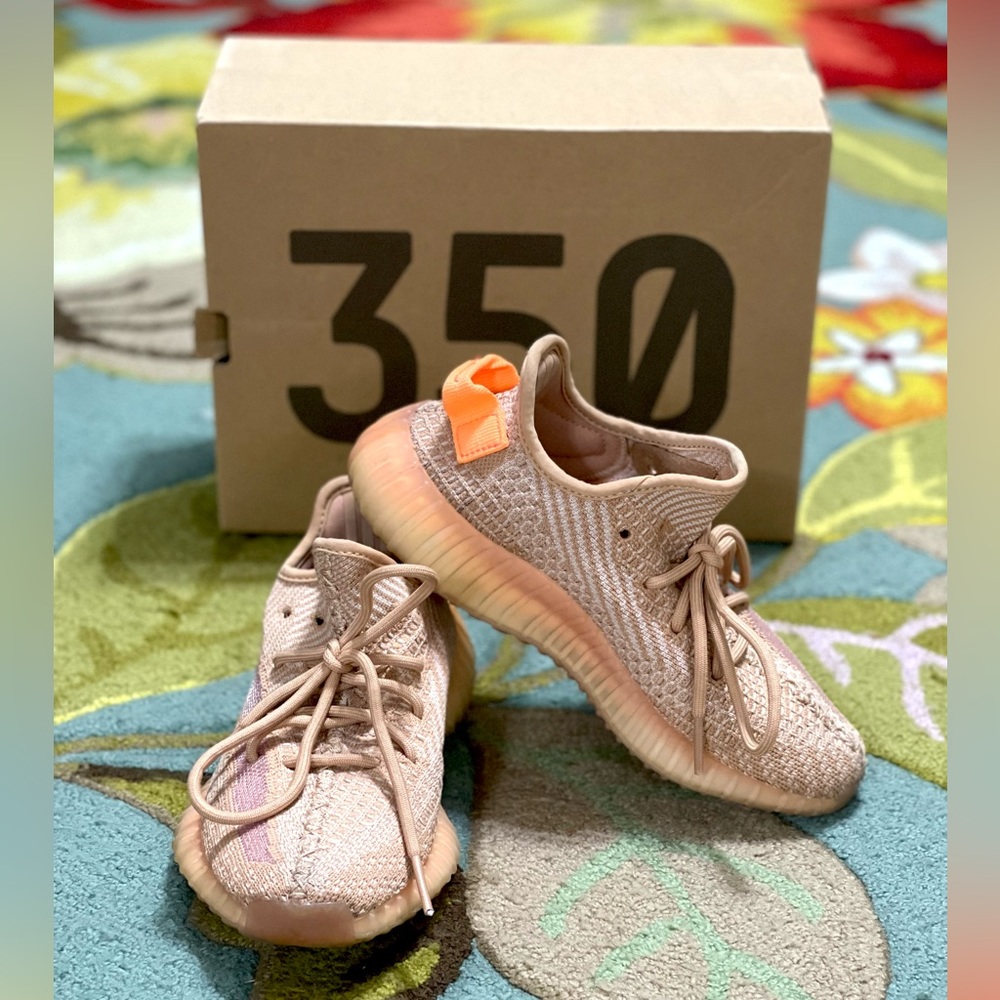 Adidas Yeezy Boost 350 V2 Clay Orange Kanye West (EG7490) Size 4.5 (35 )